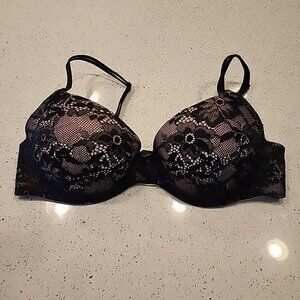 Victorias Secret Angels Secret Embrace Demi Bra 34D Black Lace Over Beige UW